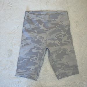 Lululemon longer (bike length) shorts Size 8, White camo print